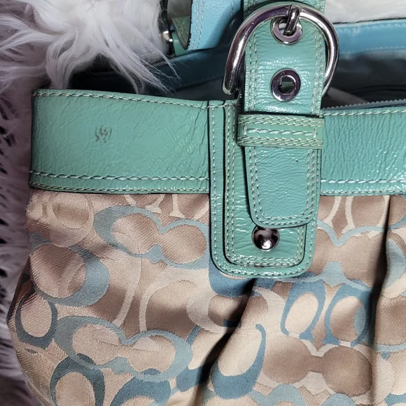 Coach purse - Picture 12 of 16